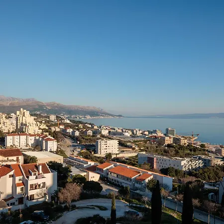 Luxury Near The Апартаменты Сплит