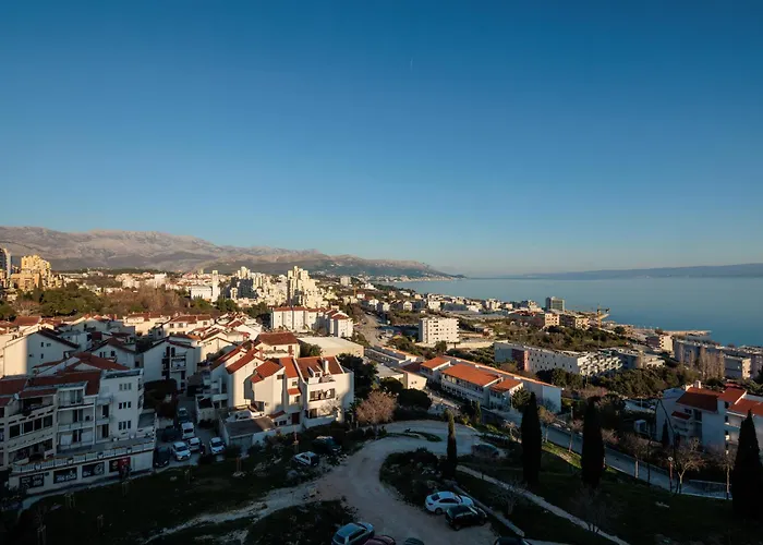 Apartament Luxury Near The *